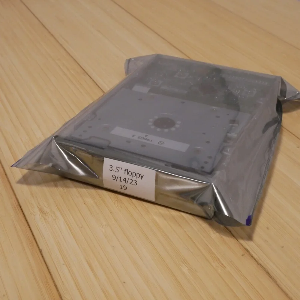 TEAC 3.5 inch Internal Floppy Disk Drive‎ Model FD-235HF Tested & Working - 19